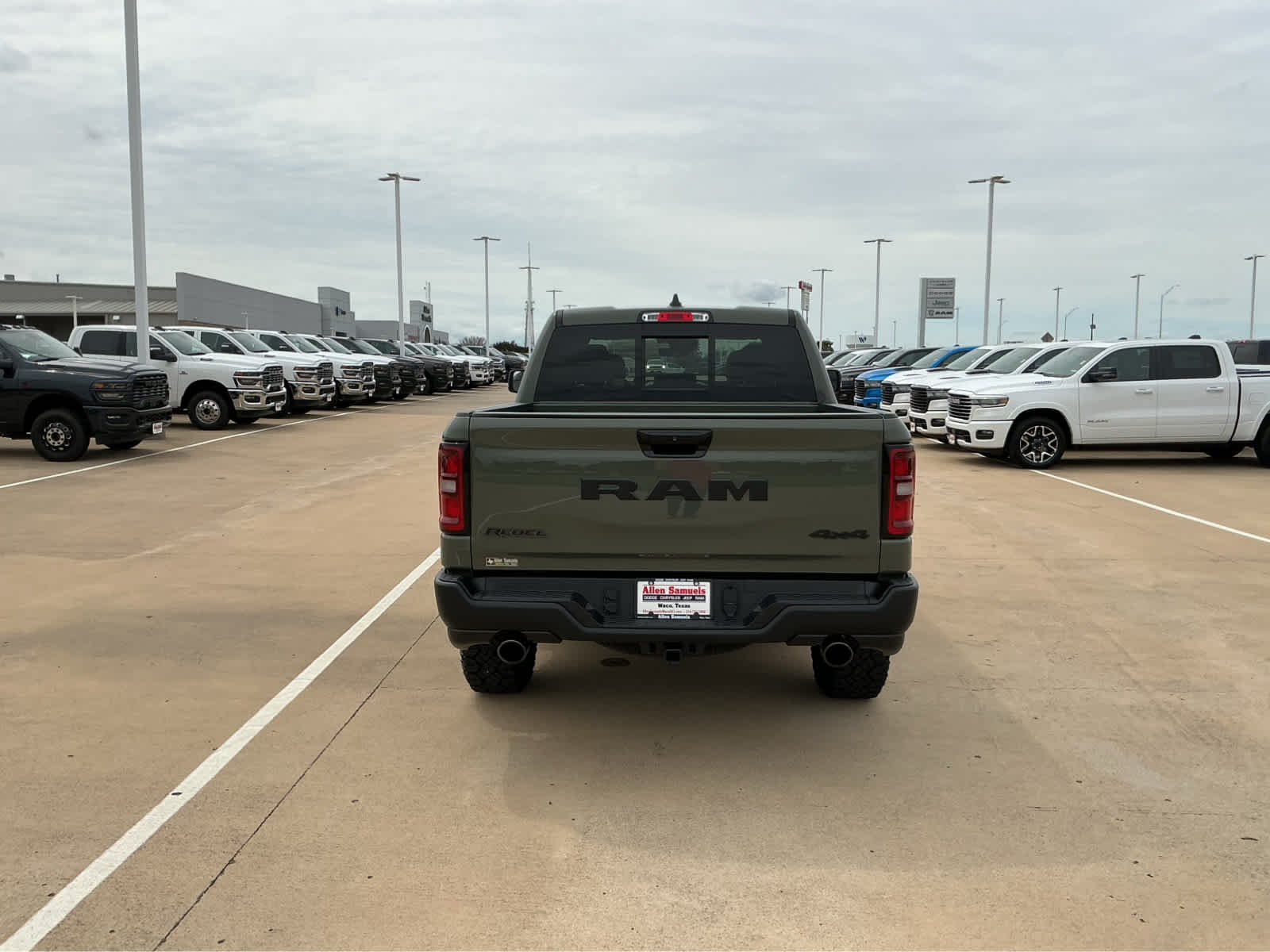 2026 RAM 1500 Rebel - Photo 9