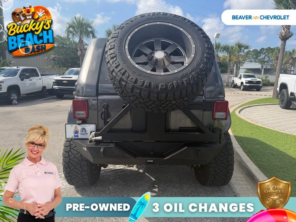 Used 2018 Gray Jeep Sport S image 5