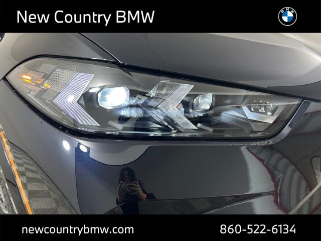 New 2026 Carbon Black Metallic BMW xDrive40i image 29