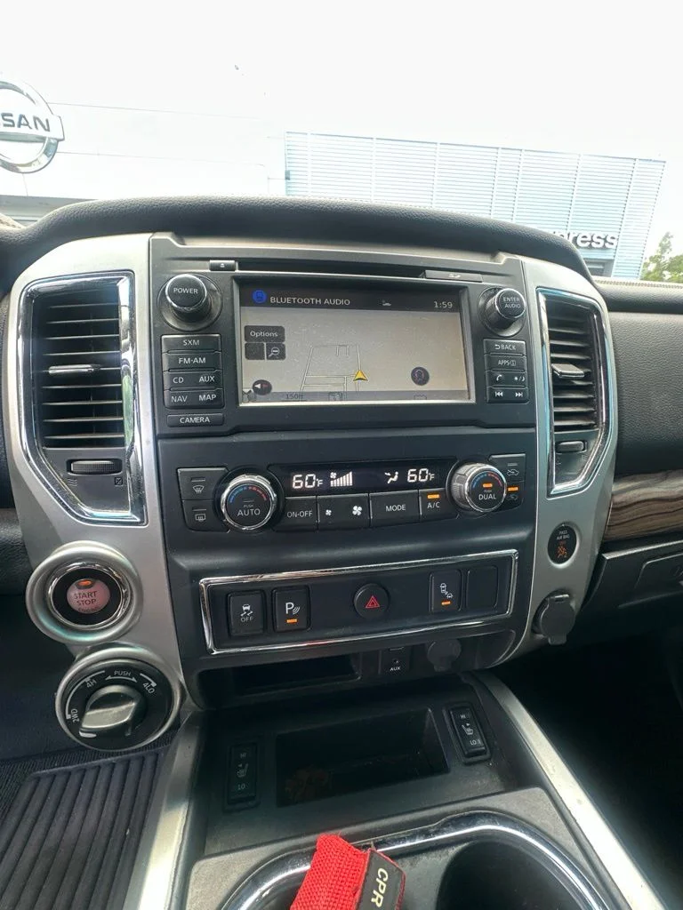 Used 2018 Gray Nissan SL image 5
