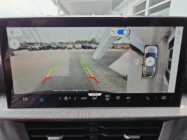 2026 Ford Explorer ST - Photo 22