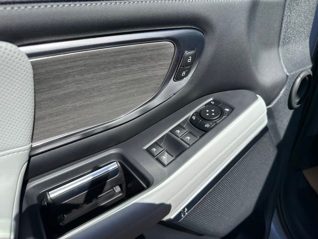 New 2027 Glacier Gray Metallic Tri-Coat Ford Platinum image 25