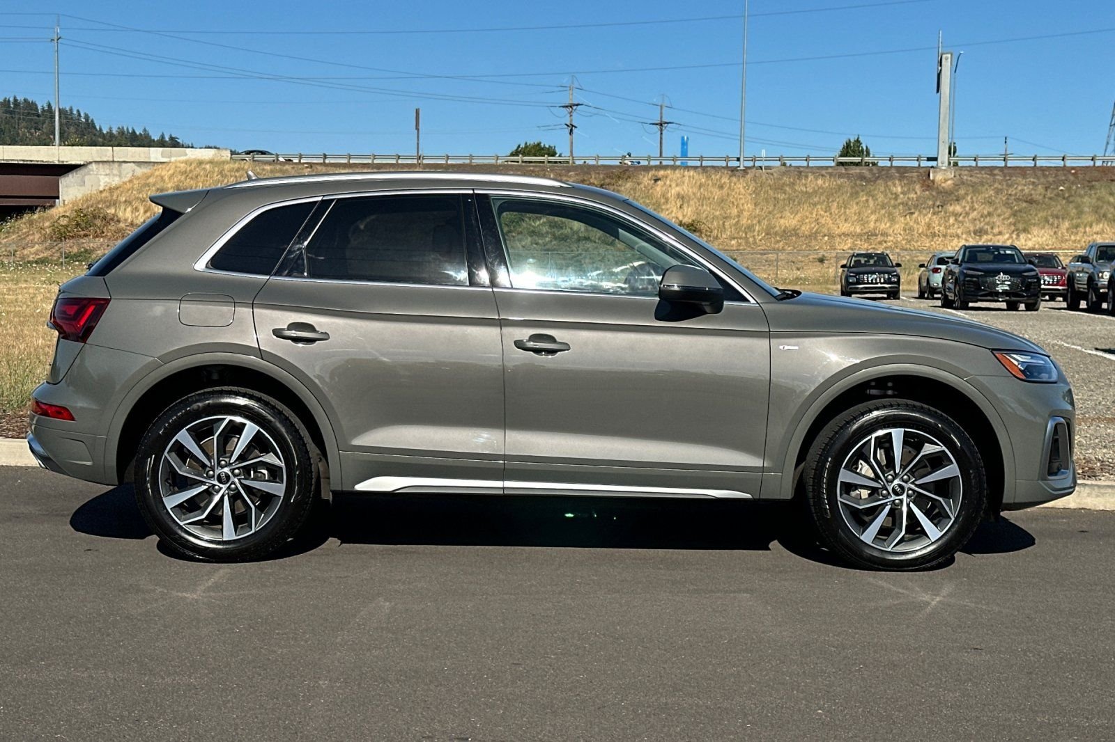 Used 2025  Audi 45 S line Premium image 2