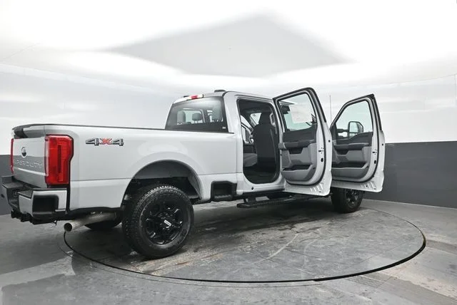 New 2026 Avalanche Ford F-250® XL image 31