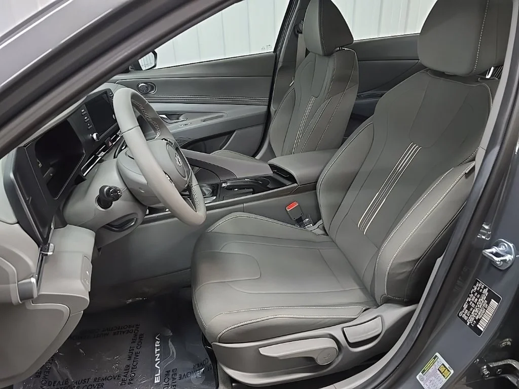 New 2026 Gray Hyundai SEL Sport image 29