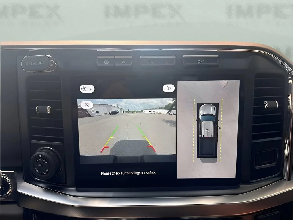 Used 2023  Ford XL image 33