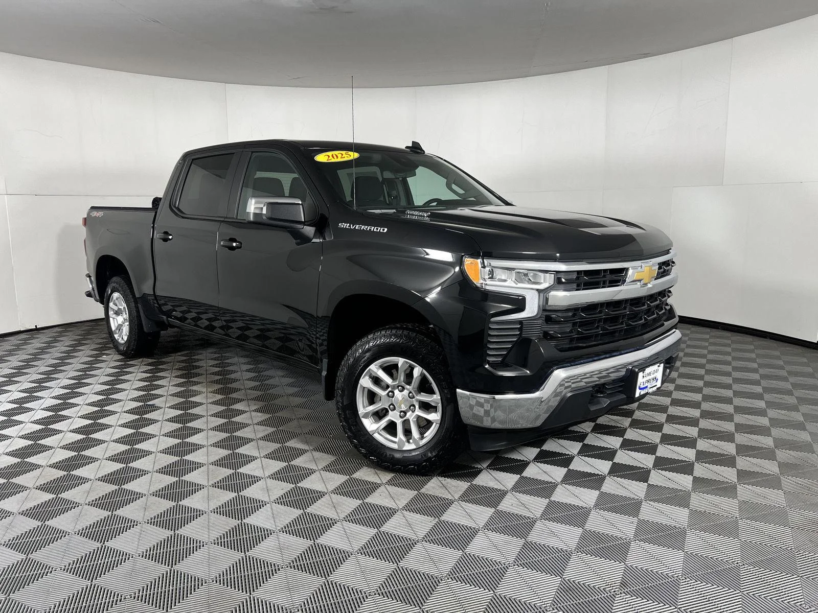 Used 2025 Black Chevrolet LT (2FL) image 33