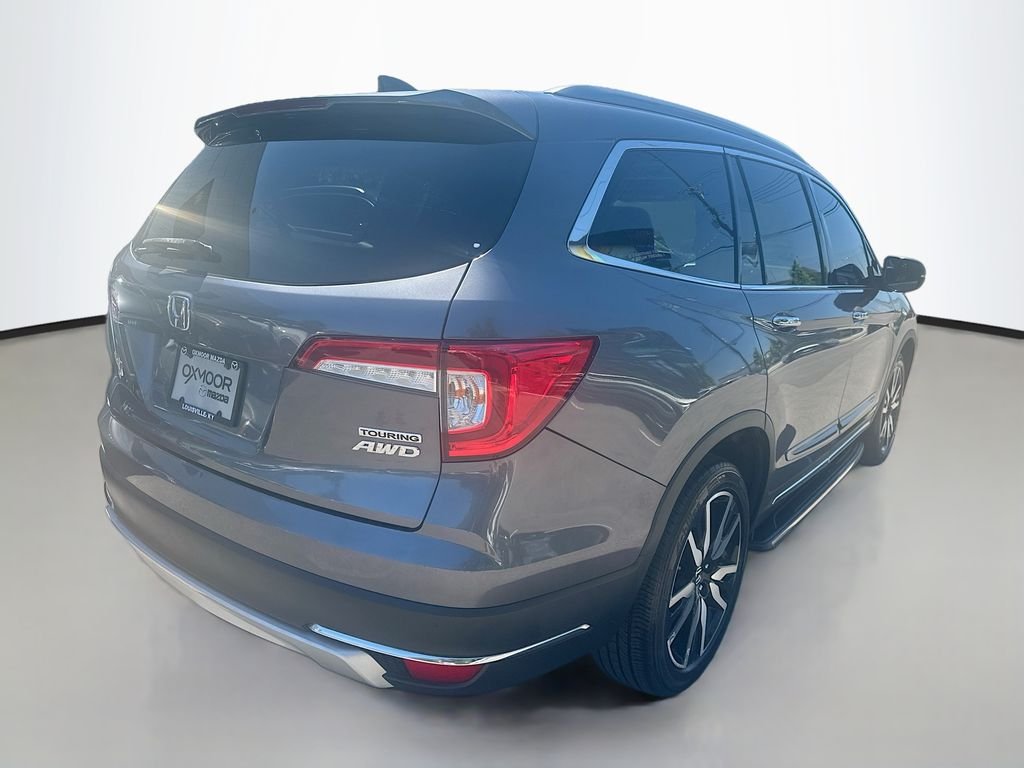 Used 2021 Gray Honda Touring 8-Passenger image 7