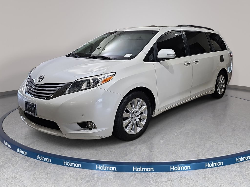 2015 Toyota Sienna Limited Premium V6 7-Passenger's photo