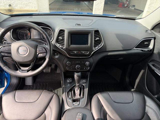 Used 2021 Hydro Blue Jeep Altitude image 21