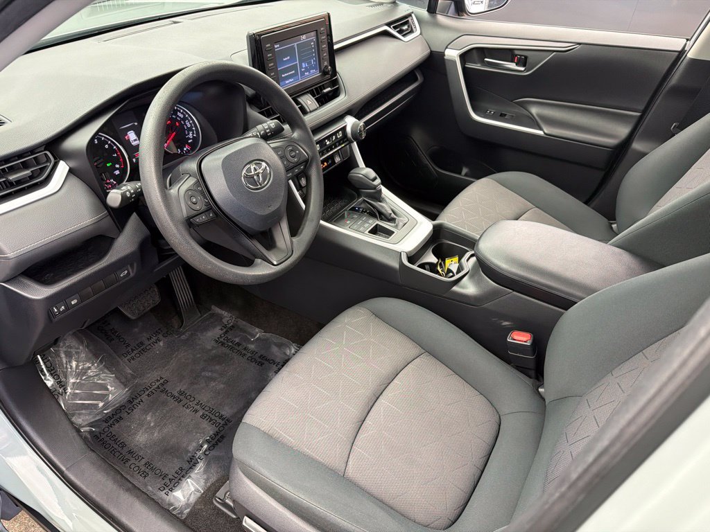 Used 2019  Toyota XLE image 10