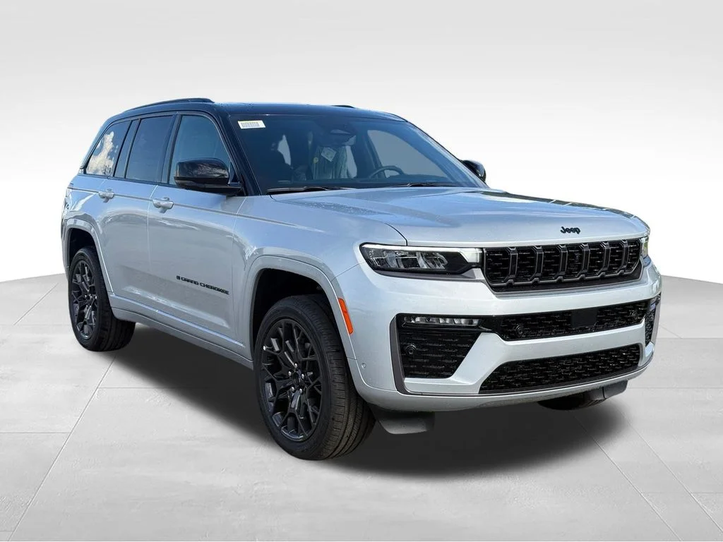New 2026 Silver Zynith Exterior Paint Jeep Summit image 31