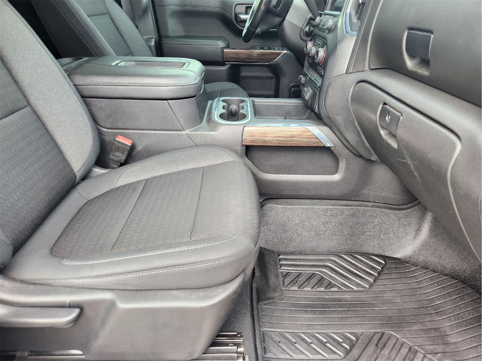 2021 Chevrolet Silverado 1500 photo 14 of 33