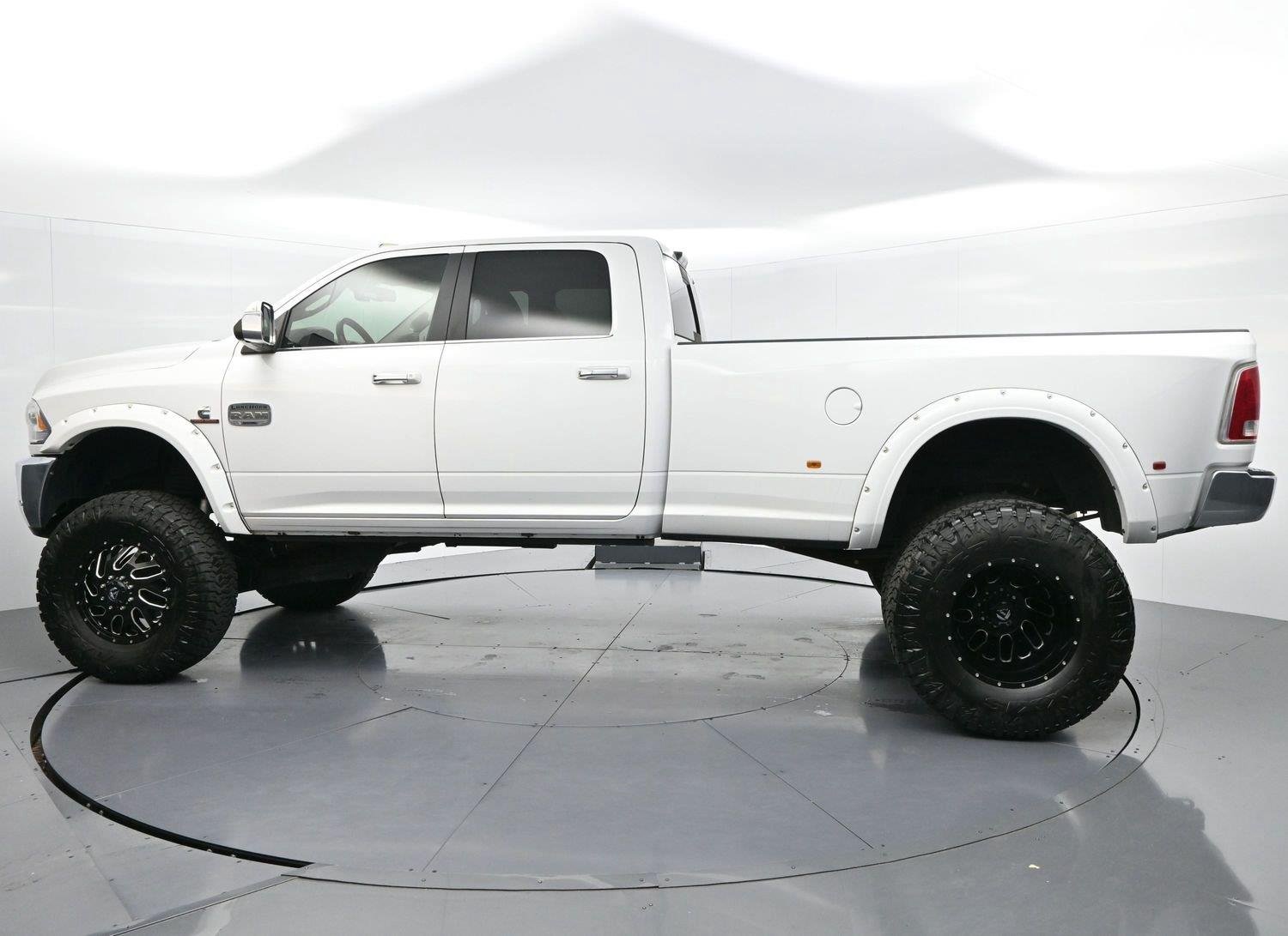 Used 2018 Bright White Clearcoat Ram Laramie Longhorn image 4