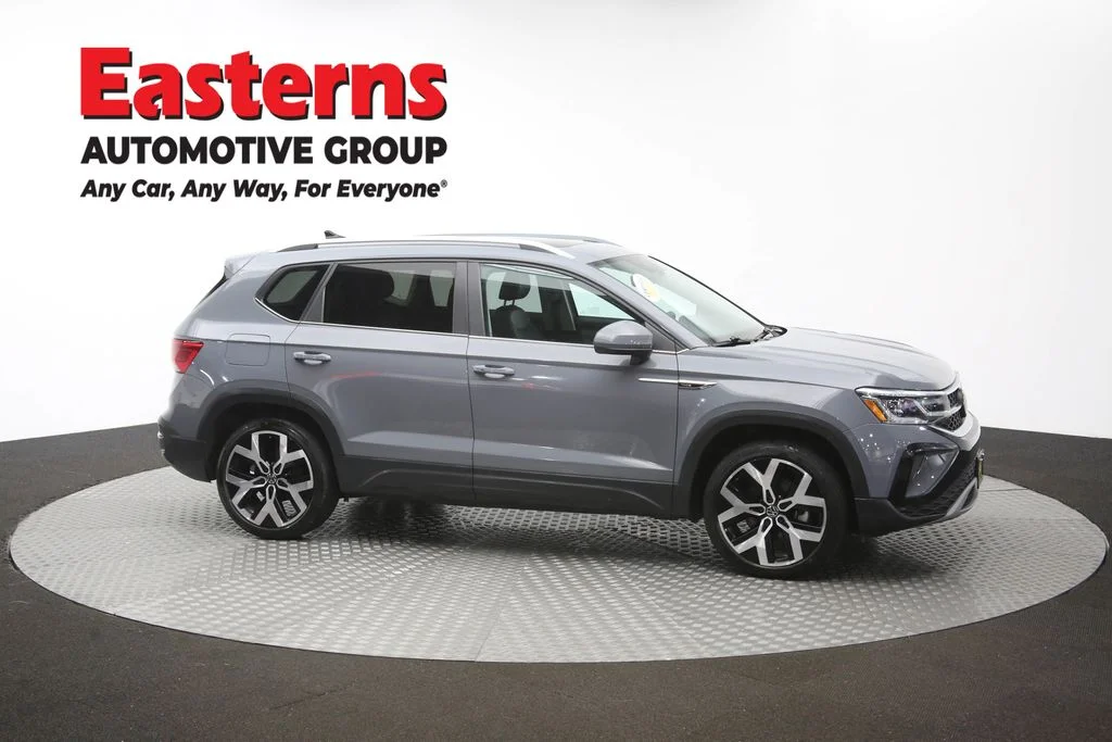 Used 2023 Gray Volkswagen 1.5T SEL image 46