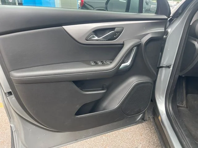 Used 2025 Gray Chevrolet LT image 11
