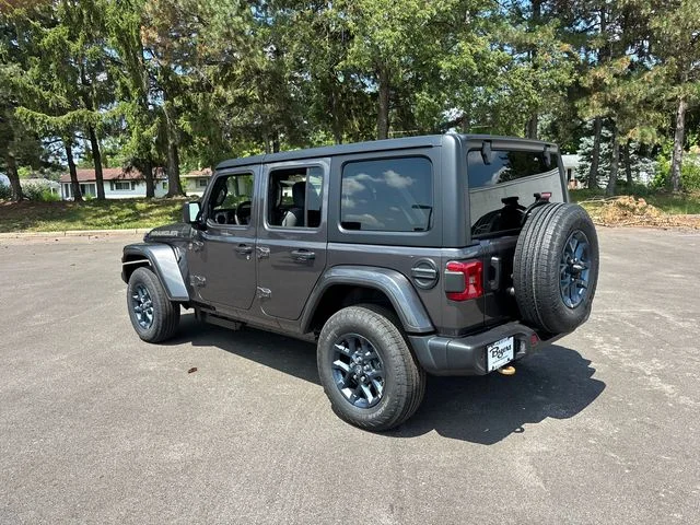 New 2026 Granite Crystal Metallic Clear-Coat Exterior Paint Jeep 85th Anniversary Edition image 4