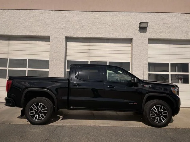 2020 GMC Sierra AT4 4WD Crew Cab Short Box's photo