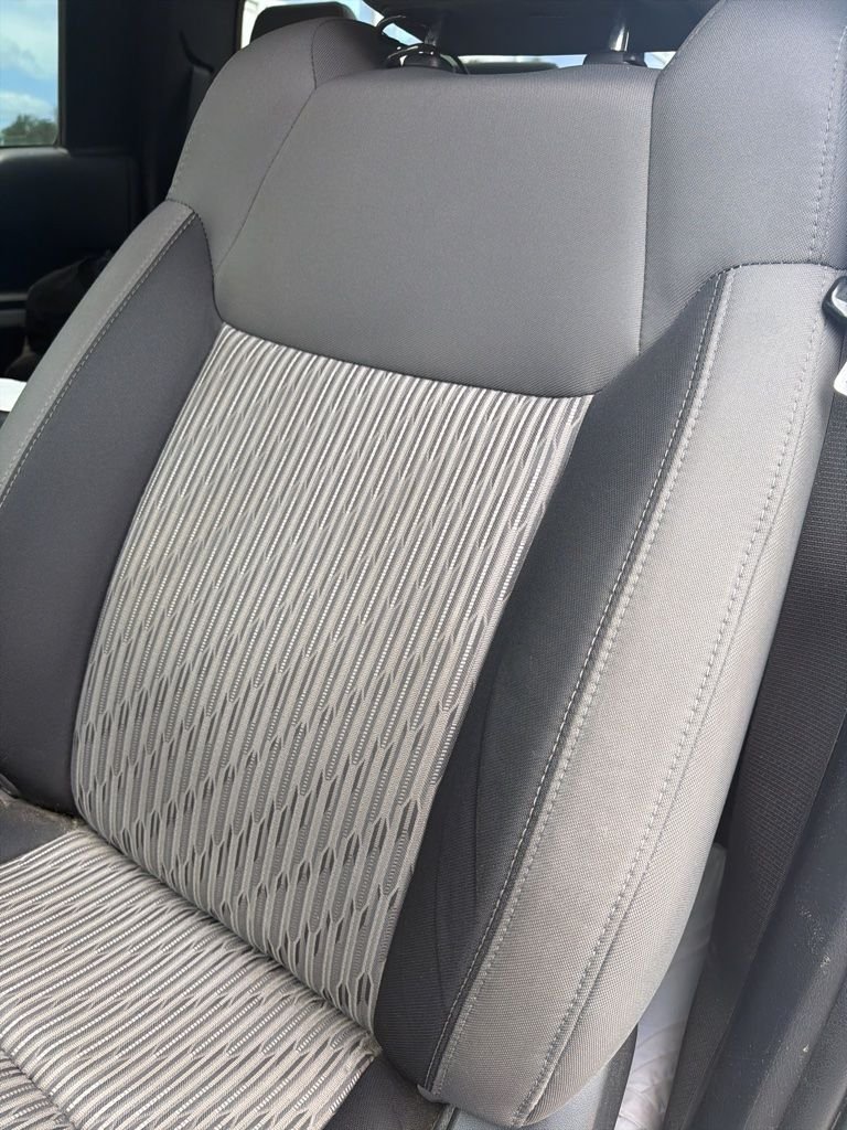 Used 2016 Silver Toyota SR5 image 5