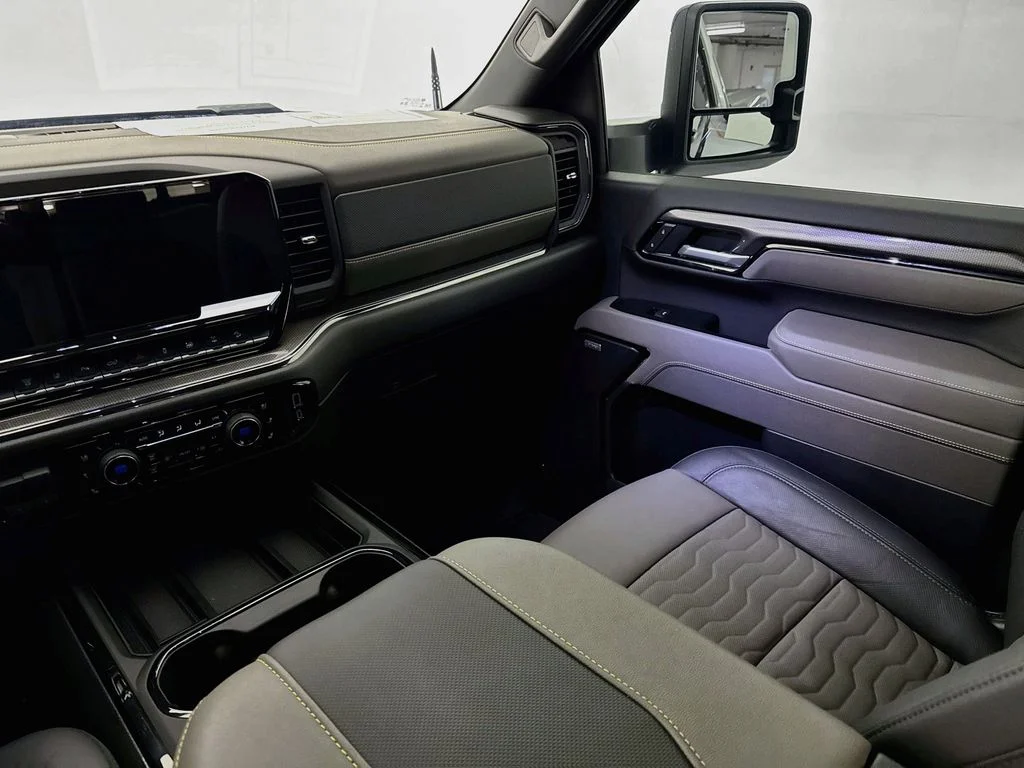 Used 2026 Gray Chevrolet ZR2 image 23