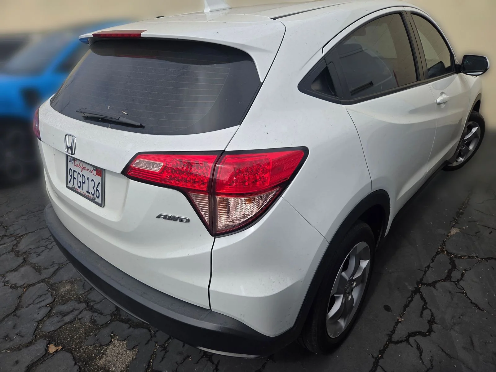 Used 2018 White Orchid Pearl Honda LX image 5
