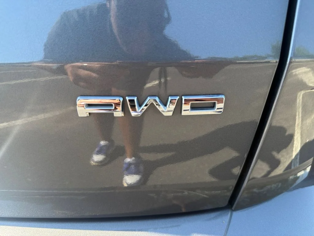Used 2024 Gray Ford ST-Line Elite image 29