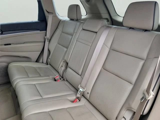 Used 2020 Black Jeep Overland image 14