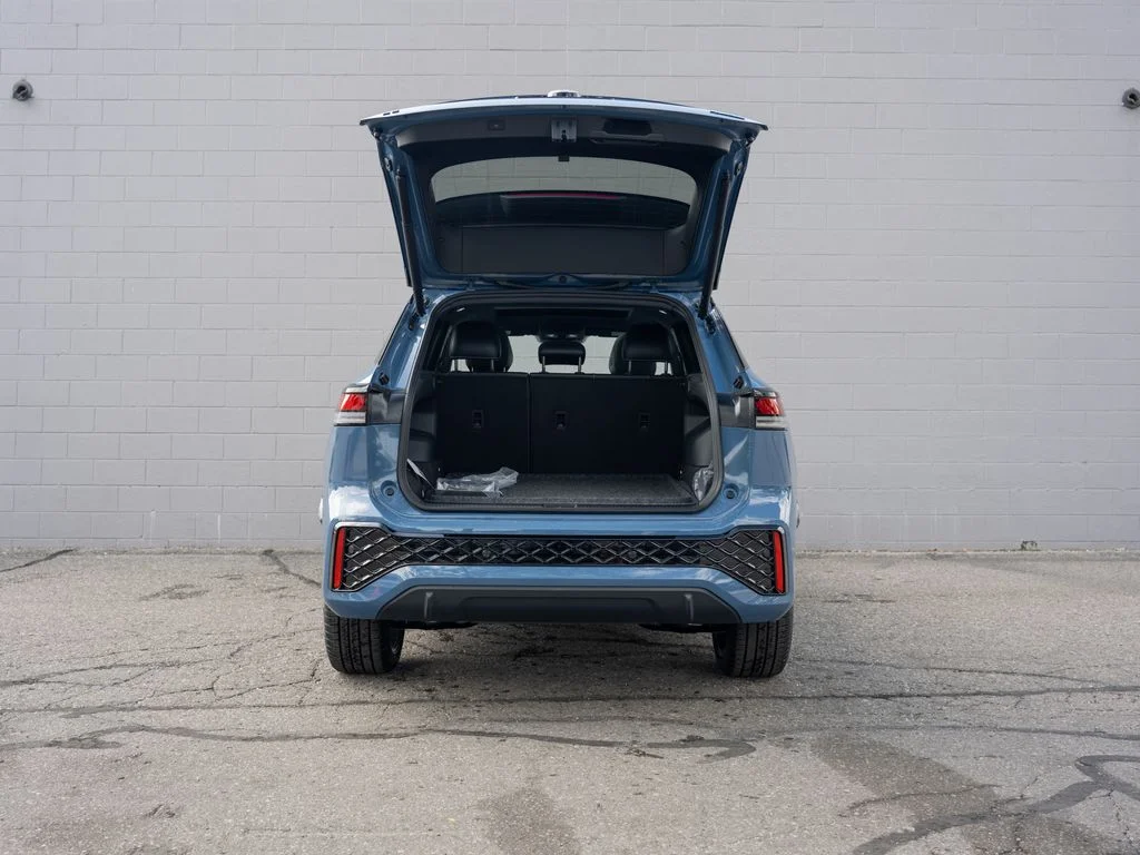 New 2026 Monterey Blue W/Deep Black Roof Volkswagen 2.0T SE R-Line Black image 6