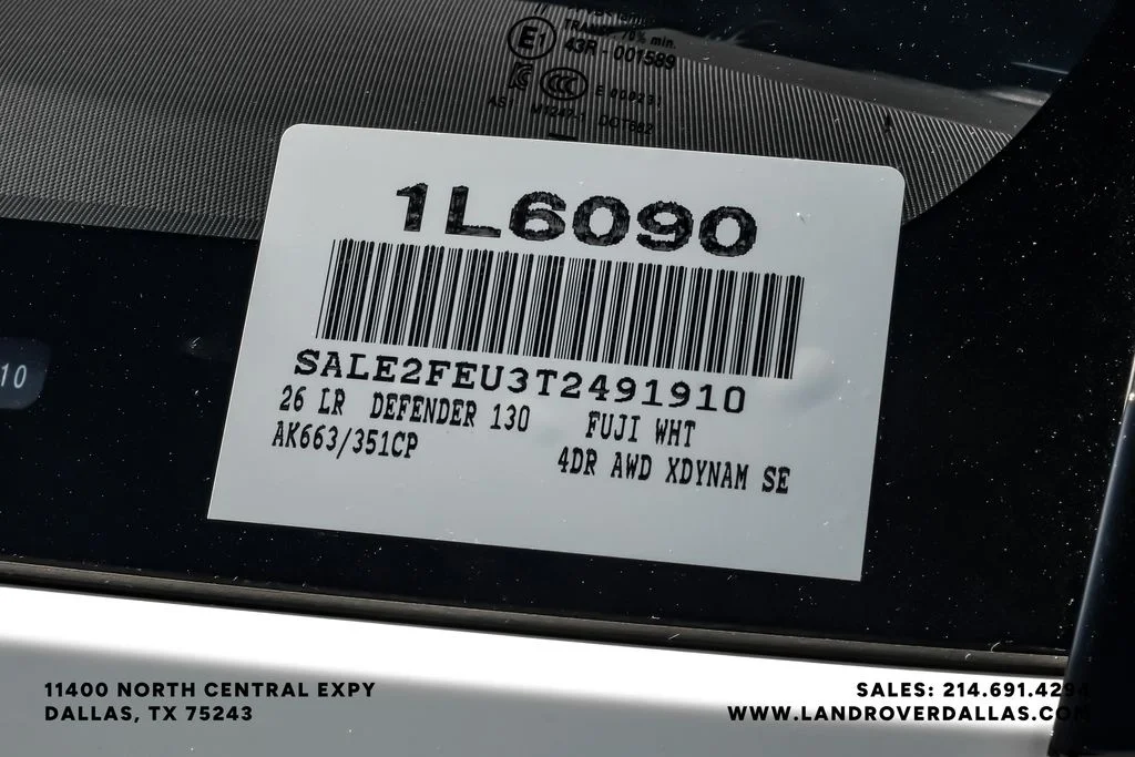 New 2026 Fuji White Land Rover X-Dynamic SE image 54