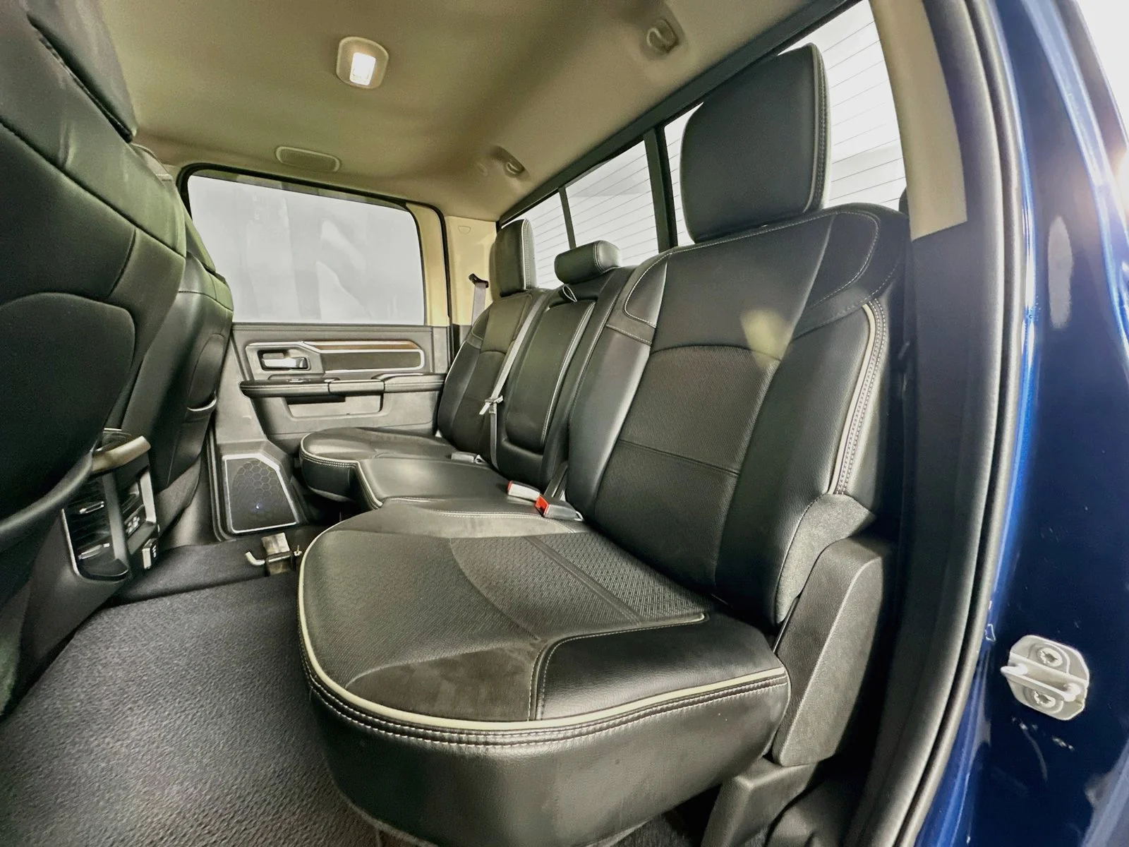 Used 2022 Patriot Blue Pearlcoat Ram Laramie image 24