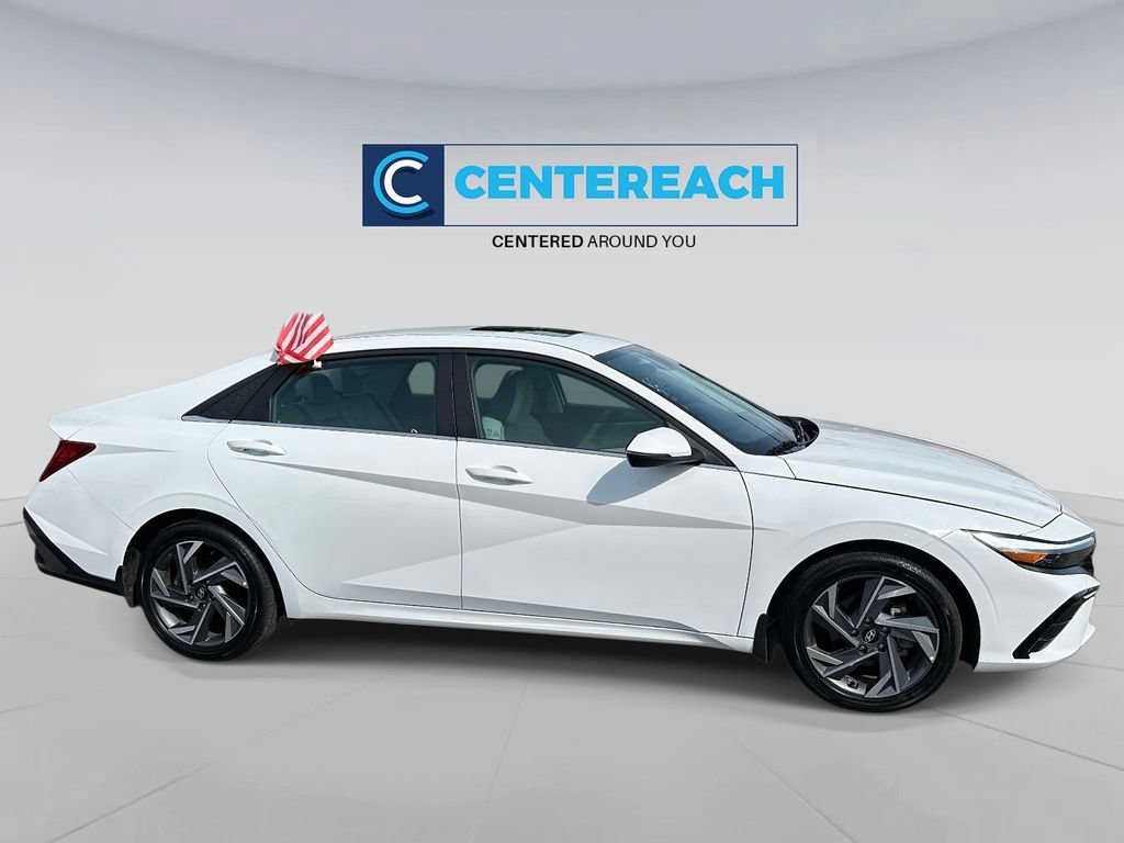 Certified Used 2025 Serenity White Hyundai Limited image 5
