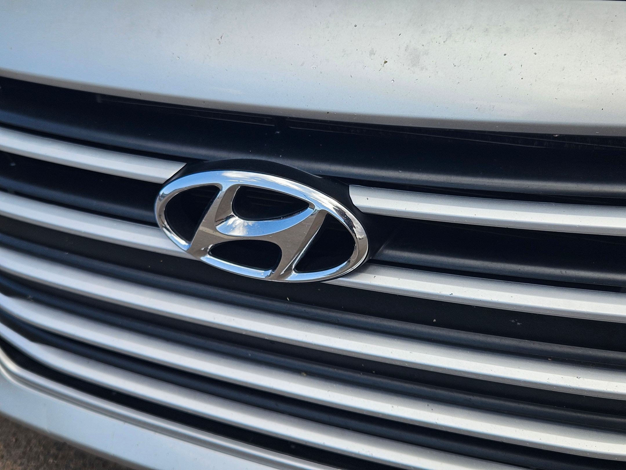 Used 2018 Symphony Silver Hyundai SEL image 10