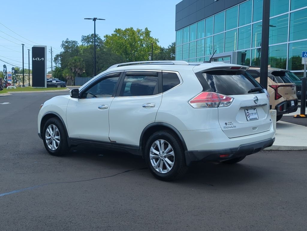 Used 2015 White Nissan SV image 5