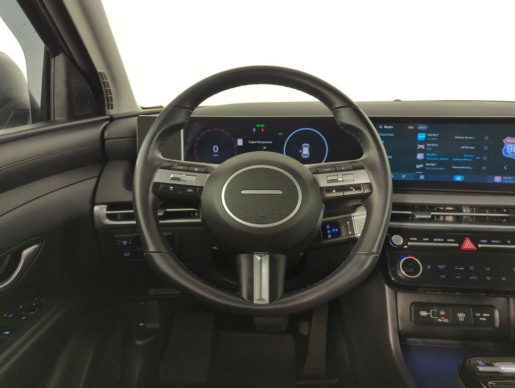 Used 2025 Gray Hyundai SEL Convenience image 16