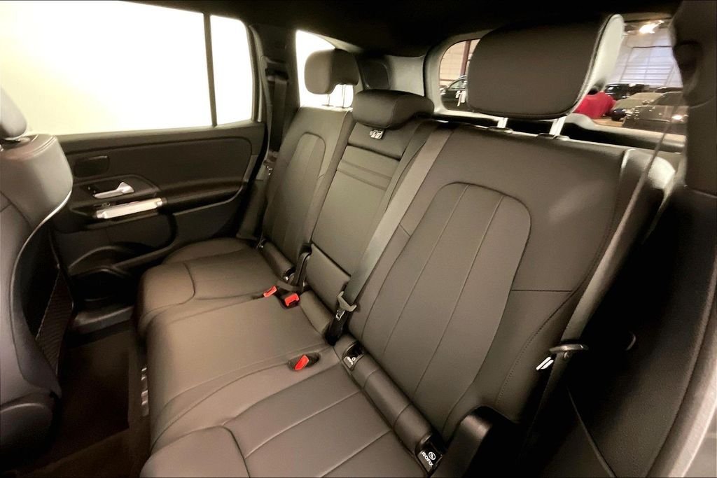 2026 Mercedes-Benz GLB GLB 250 - Photo 18
