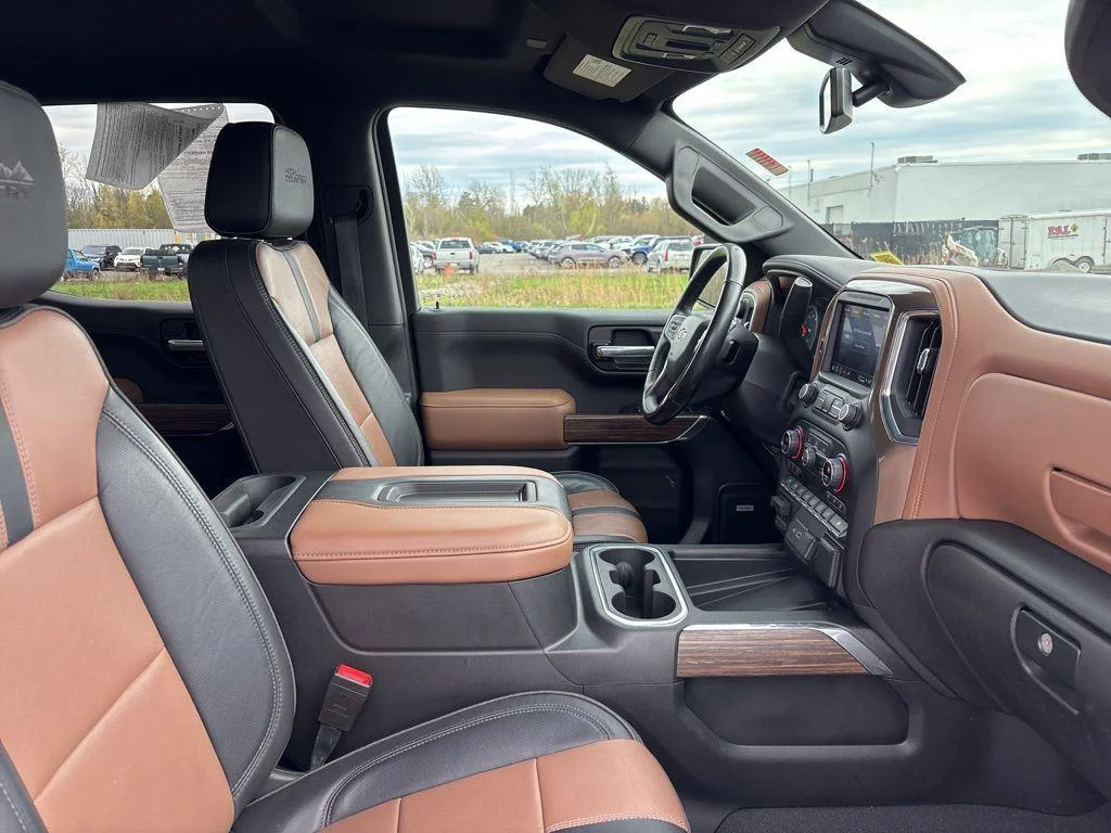 Used 2021 Black Metallic Chevrolet High Country image 35