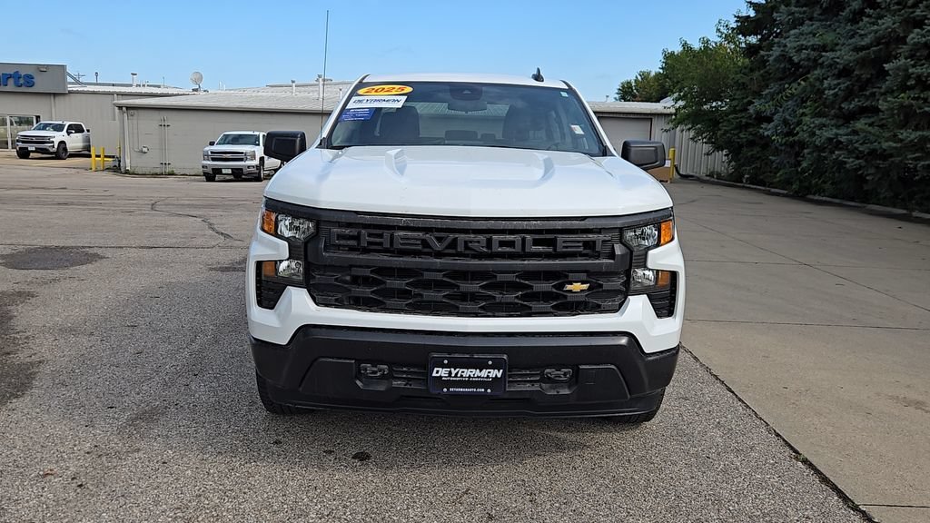 Used 2025 Summit White Chevrolet WT image 3