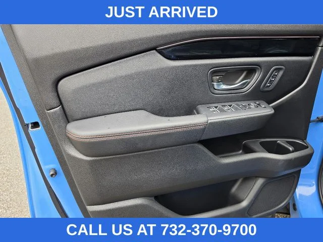 Certified Used 2025 Diffused Sky Pearl Honda TrailSport image 19