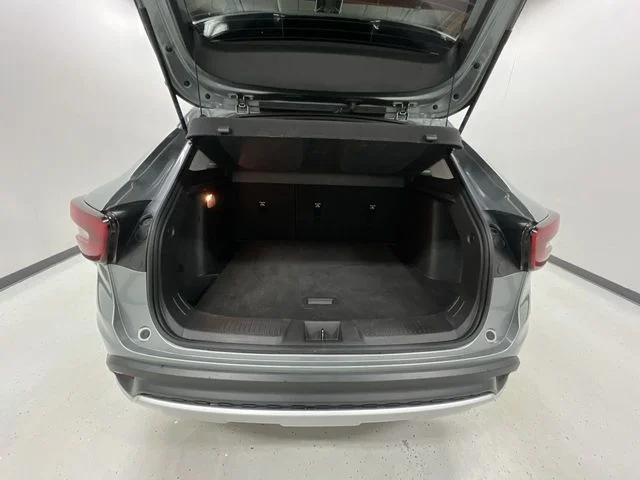 Used 2025 Gray Chevrolet LT image 24