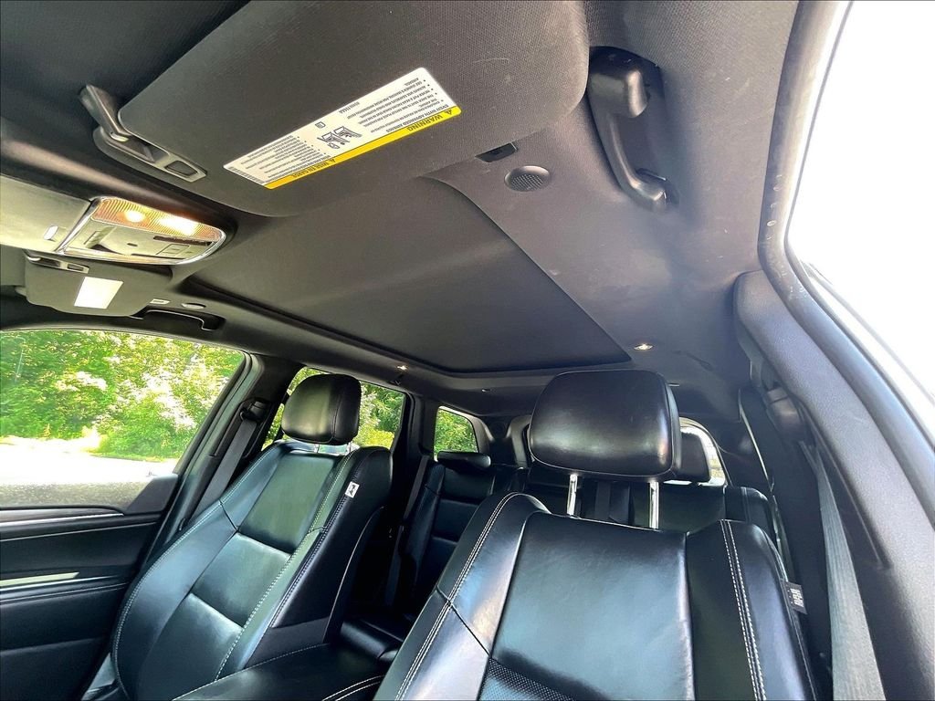 Used 2021 White Jeep Limited image 7