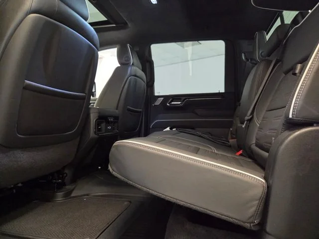 Used 2024 White GMC AT4X image 12