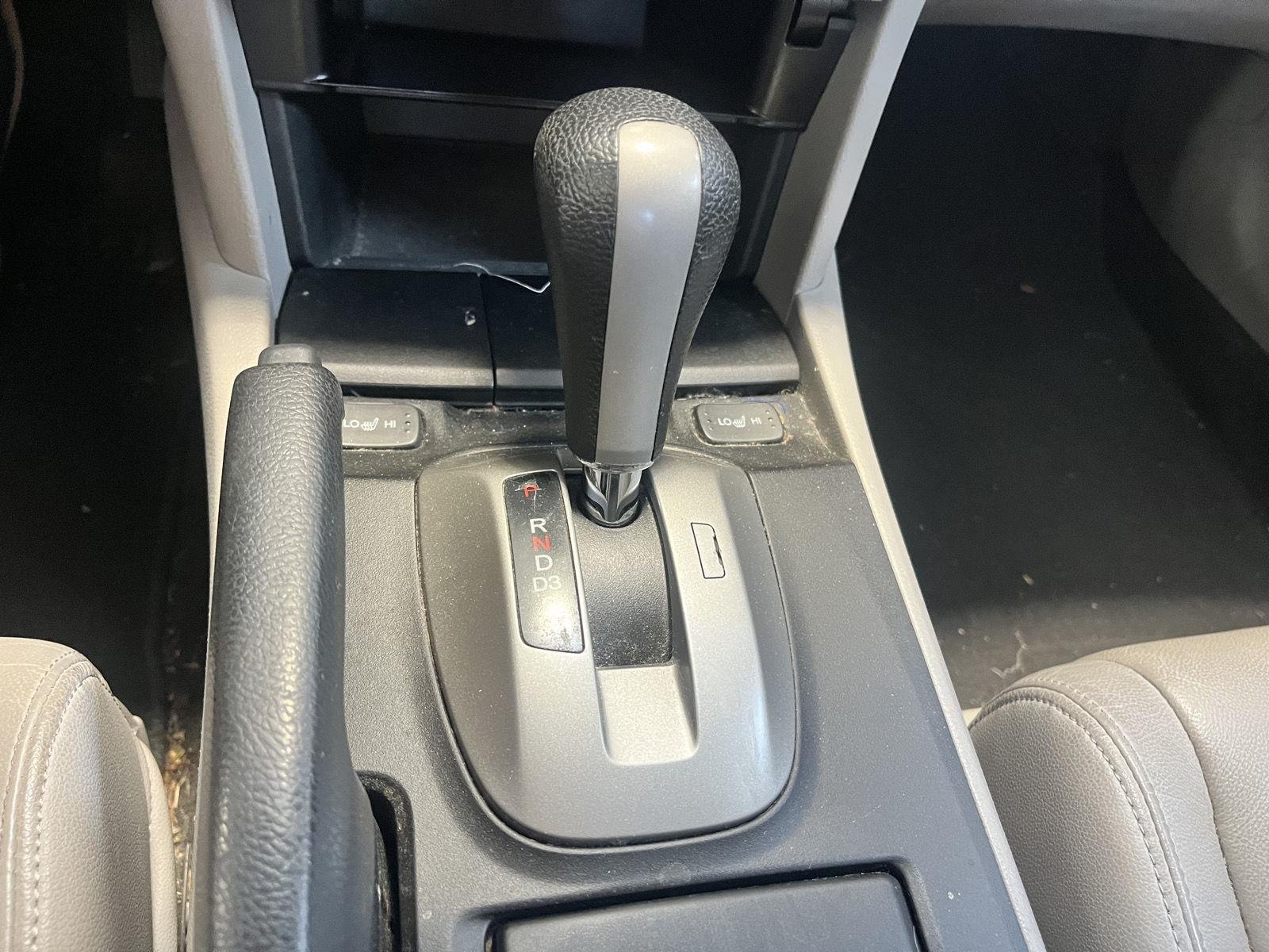 Used 2010 Polished Metal Metallic Honda EX-L image 21
