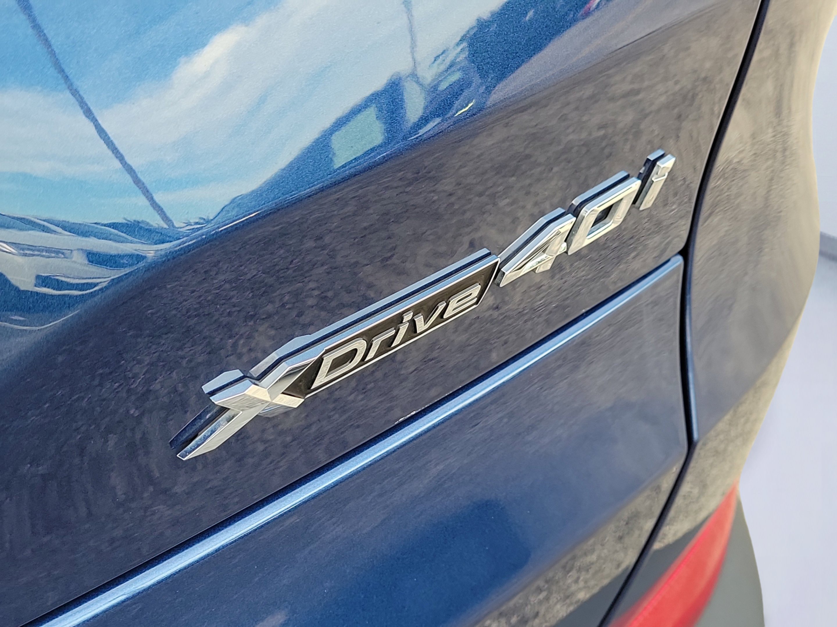 Used 2023 Phytonic Blue Metallic BMW xDrive40i image 6