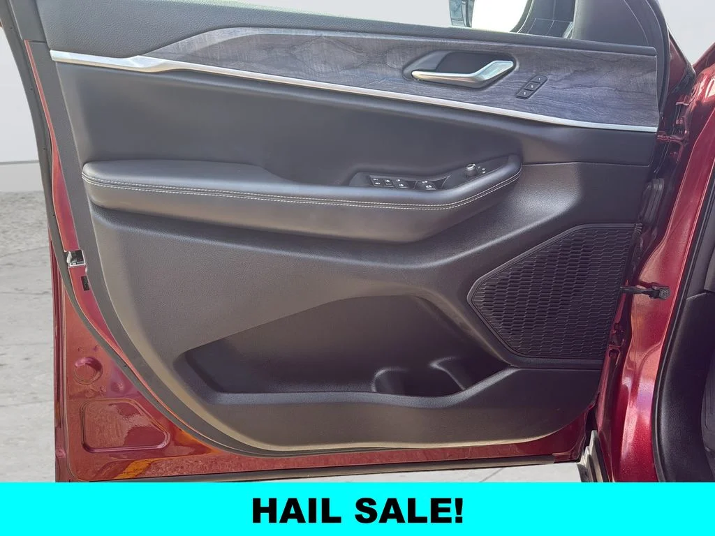Used 2023 Red Jeep Limited image 11
