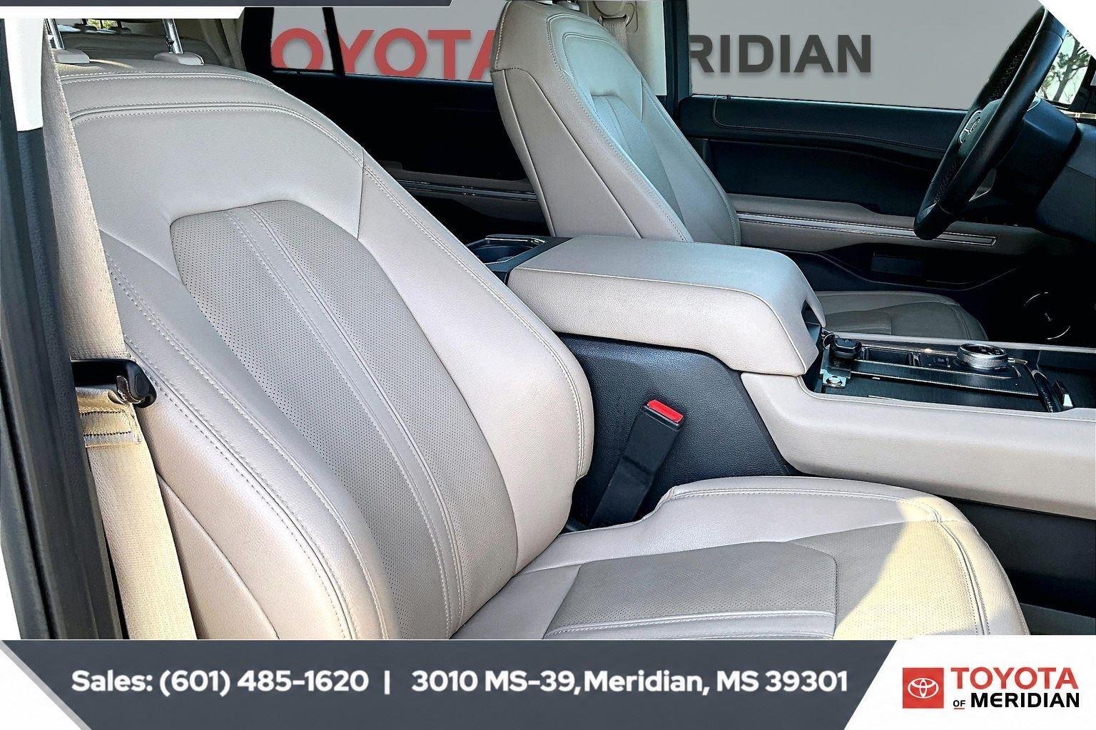 Used 2022 Star White Metallic Tri-Coat Ford Limited image 6