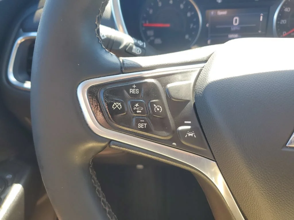Used 2023 IRON GRAY METALLIC Chevrolet LT image 17
