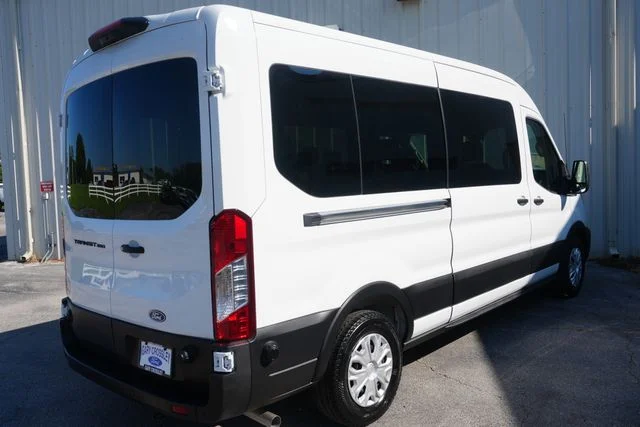 New 2026 Oxford White Ford Passenger Van XL image 3