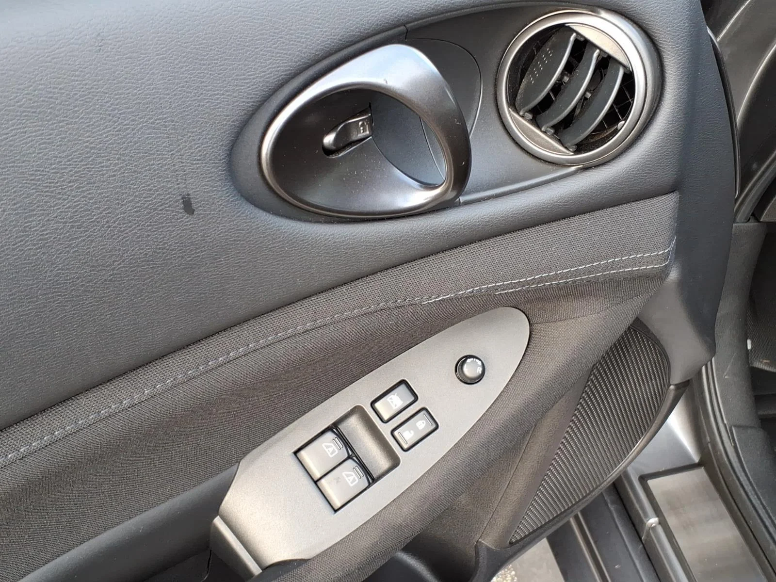 Used 2024 Gun Metallic Nissan Sport image 12