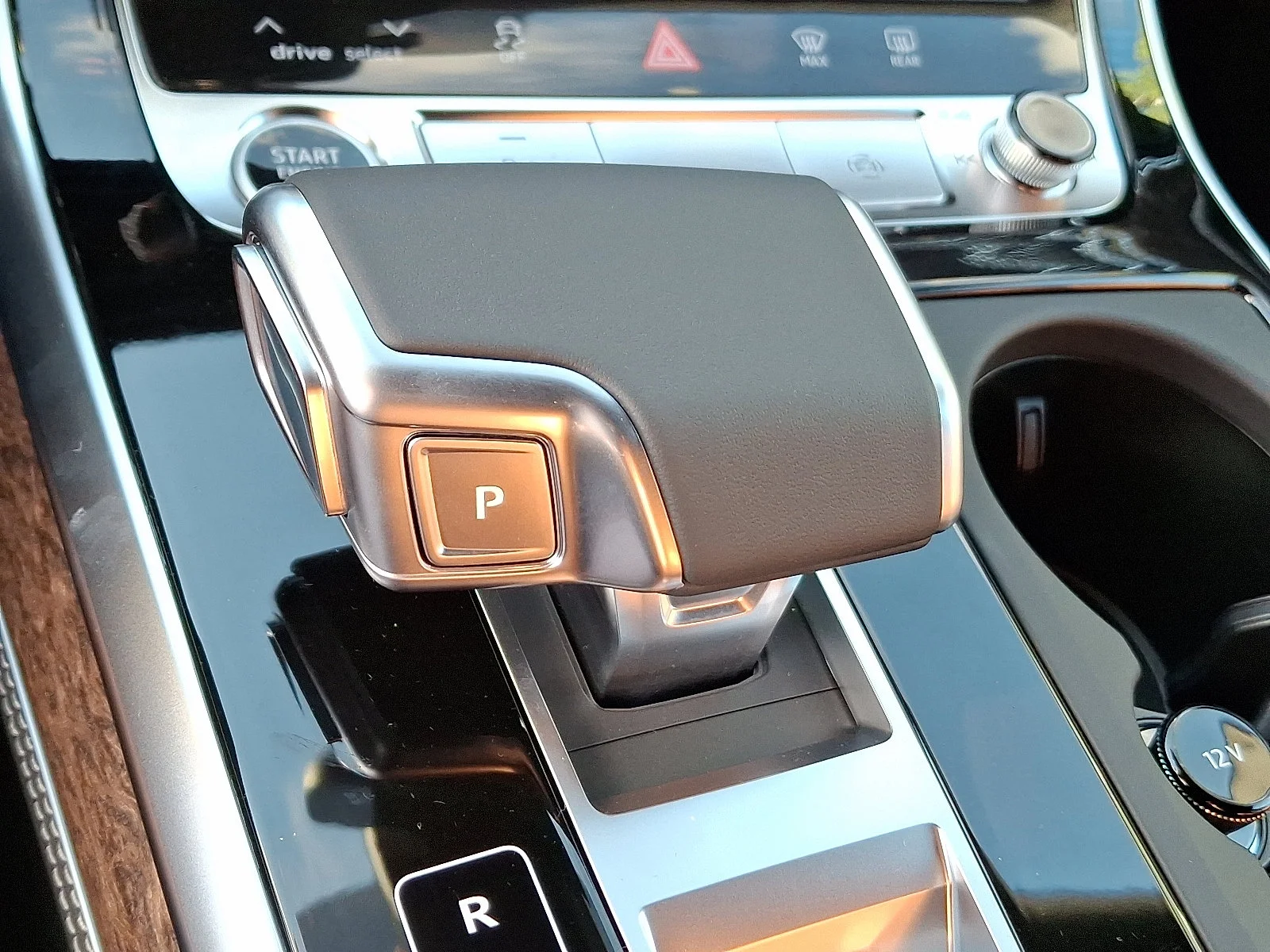 New 2026 Daytona Gray Pearl Effect Audi Premium Plus image 11