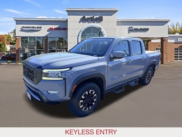 2022 Nissan Frontier PRO-4X photo 3